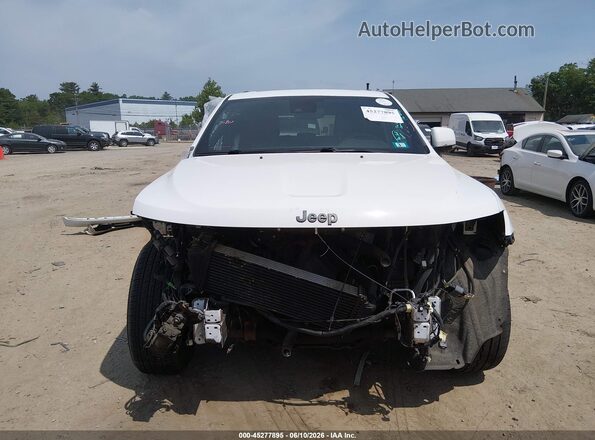 1C4RJFCM5JC504825 2018 JEEP GRAND CHEROKEE White Rear interior view