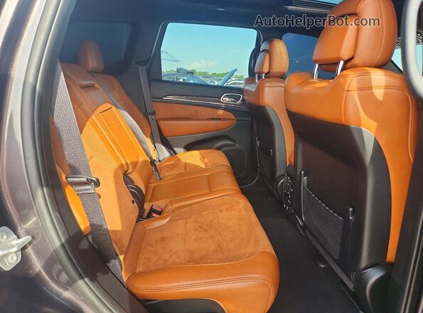 1C4RJFDJ4LC188986 2020 JEEP GRAND Gray Vista interior trasera