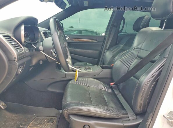 1C4RJFDJ7HC633373 2017 JEEP GRAND White Front interior view