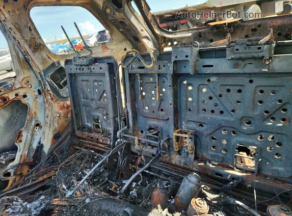 1C4RJFJT8HC941190 2017 JEEP GRAND Burn Vista de los asientos traseros
