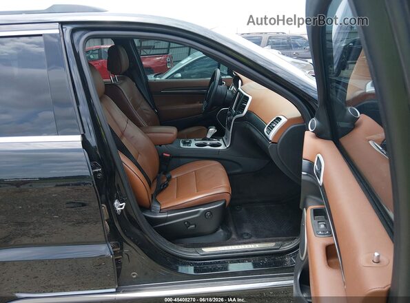 1C4RJFJT8JC340528 2018 JEEP GRAND CHEROKEE Black Widok wnętrza z przodu