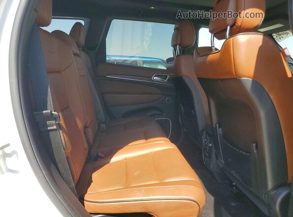 1C4RJFJT8JC391432 2018 JEEP GRAND White Vista interior trasera