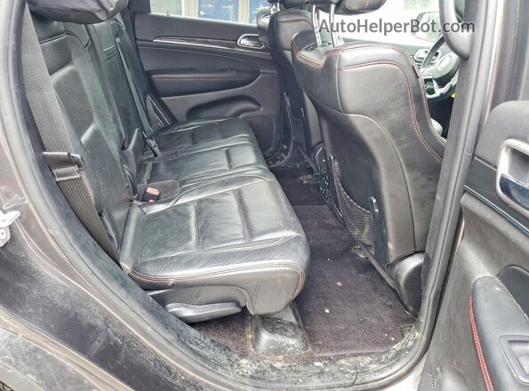 1C4RJFLG1JC427073 2018 JEEP GRAND Gray Вид задньої частини салону
