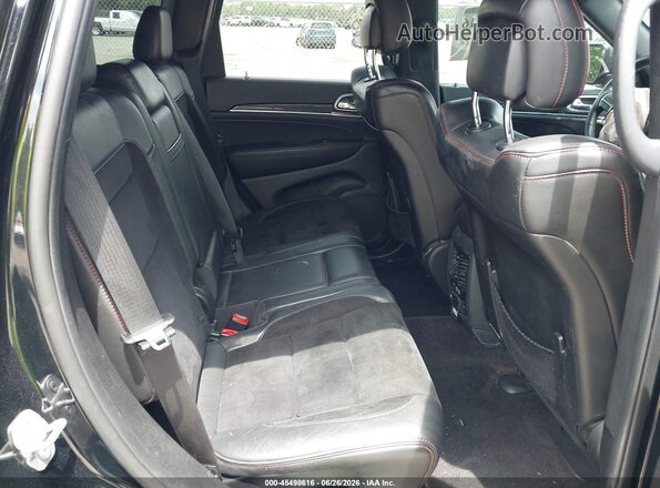 1C4RJFLG2JC251831 2018 JEEP GRAND CHEROKEE Black VIN კოდის სტიკერის ხედი