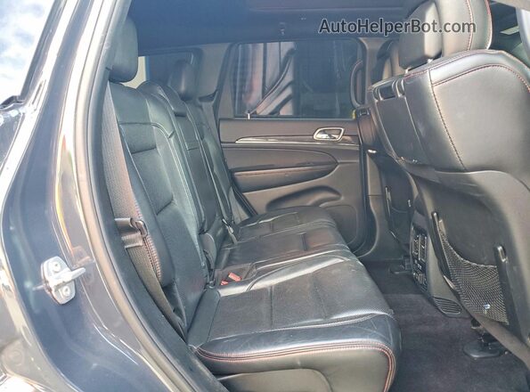 1C4RJFLG3JC295384 2018 JEEP GRAND Charcoal Vista interior trasera