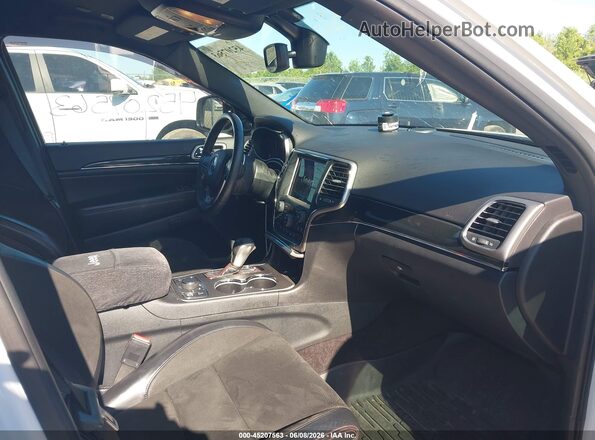 1C4RJFLG3JC405351 2018 JEEP GRAND CHEROKEE White Front interior view