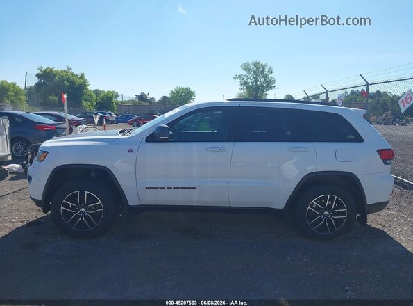 1C4RJFLG3JC405351 2018 JEEP GRAND CHEROKEE White 360 interior view