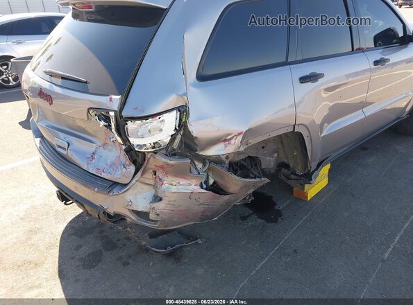 1C4RJFLG4LC288303 2020 JEEP GRAND CHEROKEE Silver Вид задньої частини салону