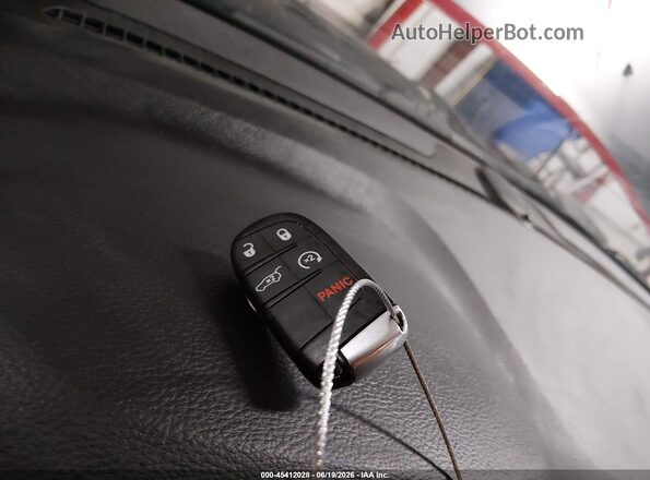 1C4RJFLG5LC208989 2020 JEEP GRAND CHEROKEE Red Вид панелі приладів