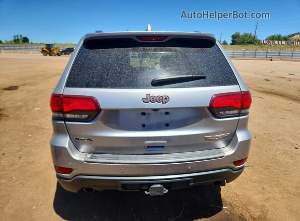 1C4RJFLG7JC427157 2018 JEEP GRAND Silver Widok z tyłu