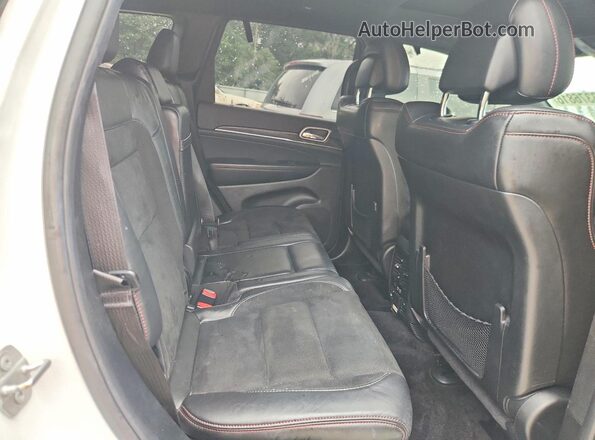 1C4RJFLGXJC454319 2018 JEEP GRAND White Vista interior trasera