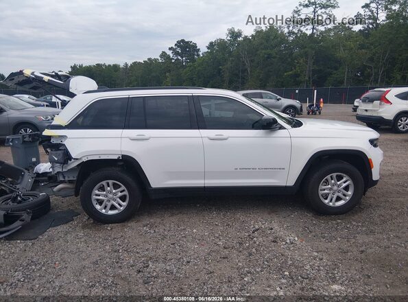 1C4RJGAG3SC348644 2025 JEEP GRAND CHEROKEE White 360 interior view