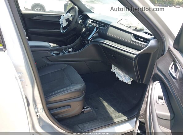 1C4RJGAG4SC290155 2025 JEEP GRAND CHEROKEE Silver Widok wnętrza z przodu
