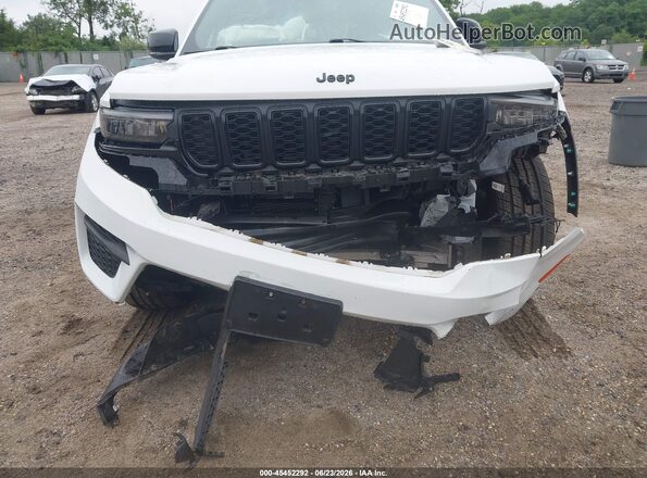1C4RJHAG3PC594882 2023 JEEP GRAND CHEROKEE White Դիմացի տեսք