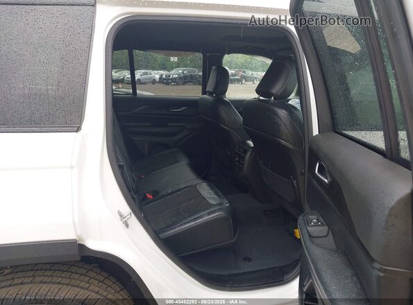 1C4RJHAG3PC594882 2023 JEEP GRAND CHEROKEE White VIN կոդի պիտակի տեսք