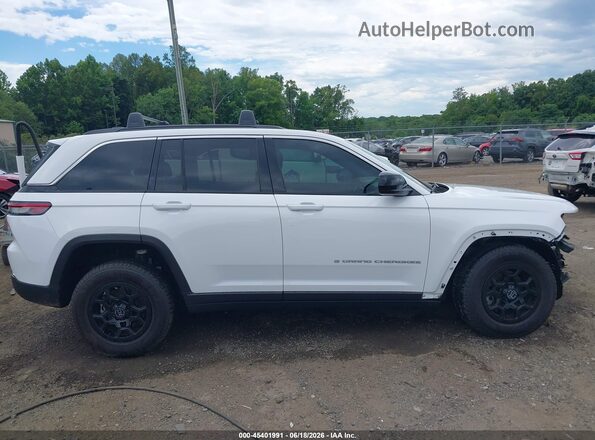 1C4RJHAG4SC272342 2025 JEEP GRAND CHEROKEE White 360 interior view