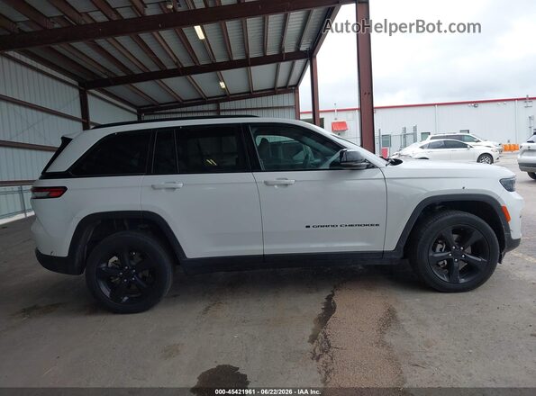 1C4RJHAG6SC275159 2025 JEEP GRAND CHEROKEE White Вид задньої частини салону