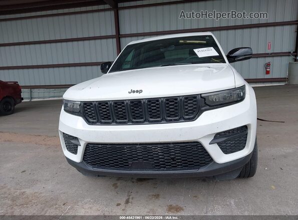 1C4RJHAG6SC275159 2025 JEEP GRAND CHEROKEE White Вид щитка приладів