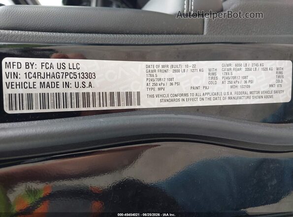 1C4RJHAG7PC513303 2023 JEEP GRAND CHEROKEE Black ძრავის განყოფილების ხედი