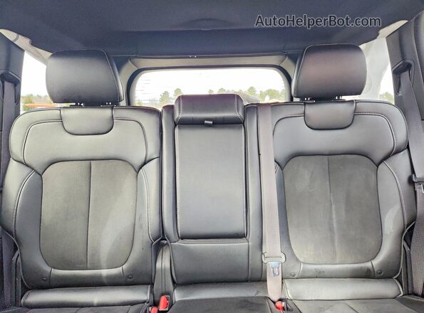 1C4RJHAG8P8852154 2023 JEEP GRAND White Հետևի նստատեղերի տեսք
