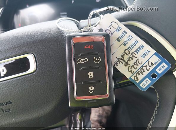 1C4RJHAG9PC522441 2023 JEEP GRAND CHEROKEE Белый Вид панели приборов