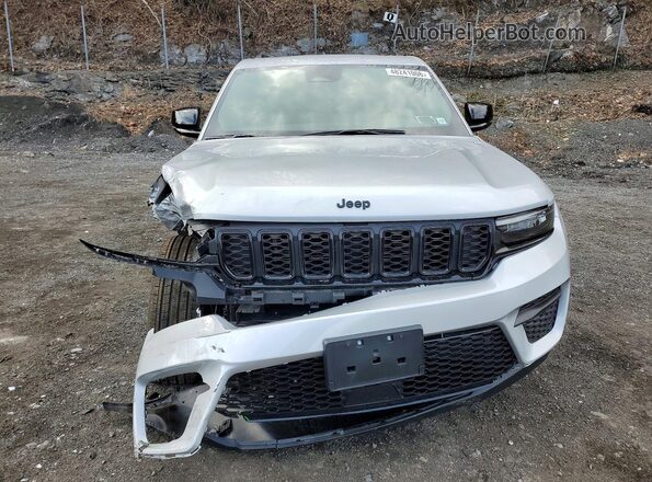 1C4RJHAG9SC364532 2025 JEEP GRAND Silver Widok z przodu