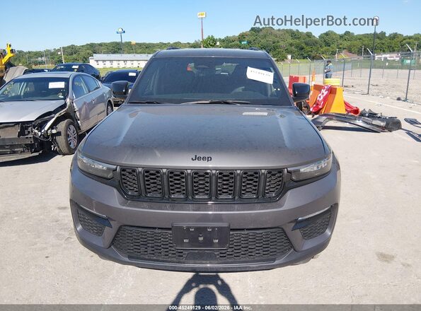 1C4RJHBG1SC288917 2025 JEEP GRAND CHEROKEE Gray Widok wnętrza z tyłu
