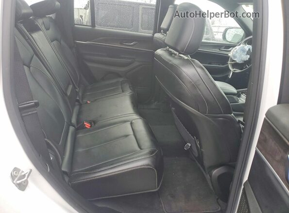 1C4RJHBG3SC330777 2025 JEEP GRAND White Widok wnętrza z tyłu