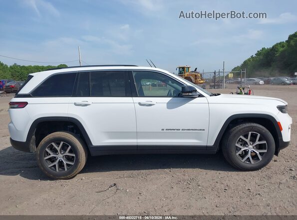 1C4RJHBG5P8847797 2023 JEEP GRAND CHEROKEE White Widok wnętrza z tyłu