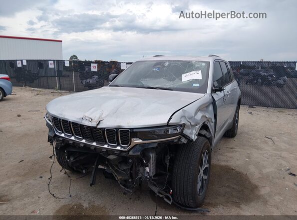 1C4RJHBG7S8650574 2025 JEEP GRAND CHEROKEE Silver Առջևի ձախ երեք քառորդ տեսարան