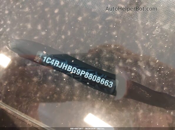 1C4RJHBG9P8808663 2023 JEEP GRAND CHEROKEE Red Вид підкапотного простору