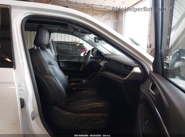 1C4RJHBG9PC566647 2023 JEEP GRAND CHEROKEE White Սալոնի դիմացի տեսք