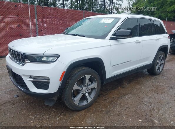 1C4RJHBG9R8558800 2024 JEEP GRAND CHEROKEE White Vista tres cuartos delantera izquierda