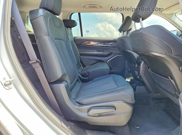1C4RJKAGXM8151771 2021 JEEP GRAND White Vista interior trasera
