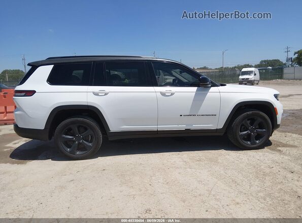 1C4RJKBG1N8585545 2022 JEEP GRAND CHEROKEE L White Rear interior view