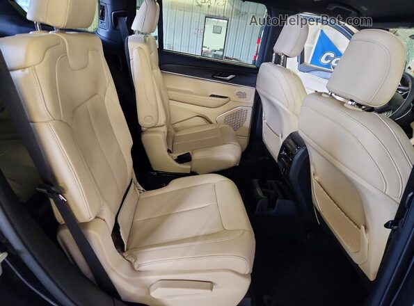 1C4RJKBG1P8817371 2023 JEEP GRAND Синий Вид задней части салона