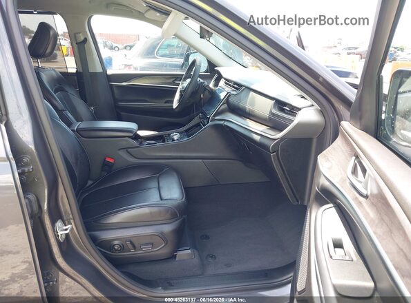 1C4RJKBG2P8862741 2023 JEEP GRAND CHEROKEE L Gray Widok wnętrza z przodu