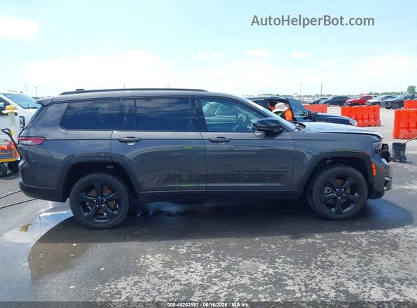 1C4RJKBG2P8862741 2023 JEEP GRAND CHEROKEE L Gray Widok wnętrza z tyłu