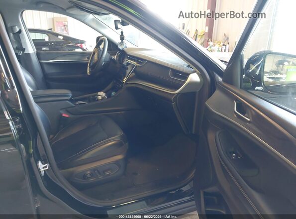1C4RJKBG4P8769686 2023 JEEP GRAND CHEROKEE L Black Widok wnętrza z przodu