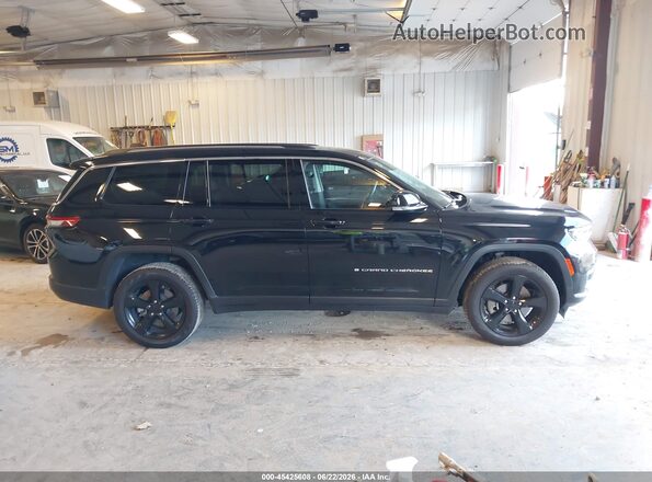 1C4RJKBG4P8769686 2023 JEEP GRAND CHEROKEE L Black Widok wnętrza z tyłu