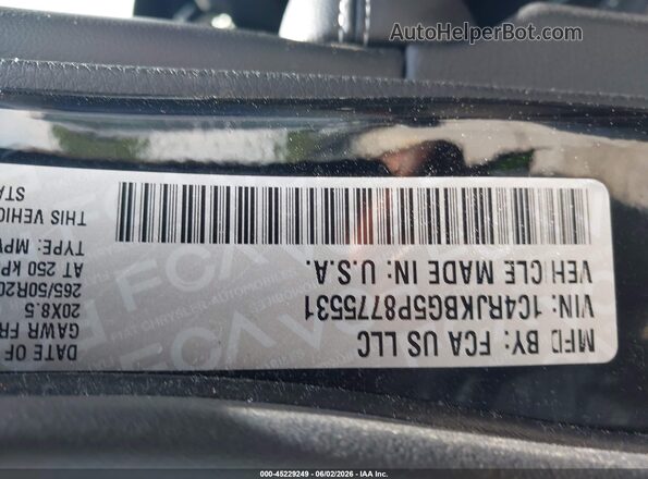 1C4RJKBG5P8775531 2023 JEEP GRAND CHEROKEE L Black Widok komory silnika