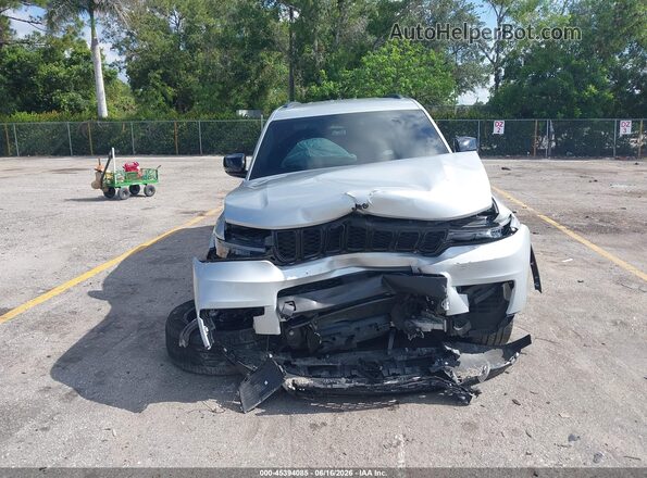 1C4RJKBG6R8565281 2024 JEEP GRAND CHEROKEE L Silver Սալոնի հետևի տեսք