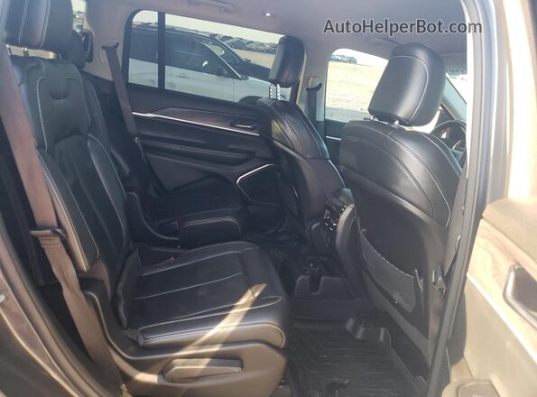 1C4RJKBG9N8554415 2022 JEEP GRAND Gray Rear interior view