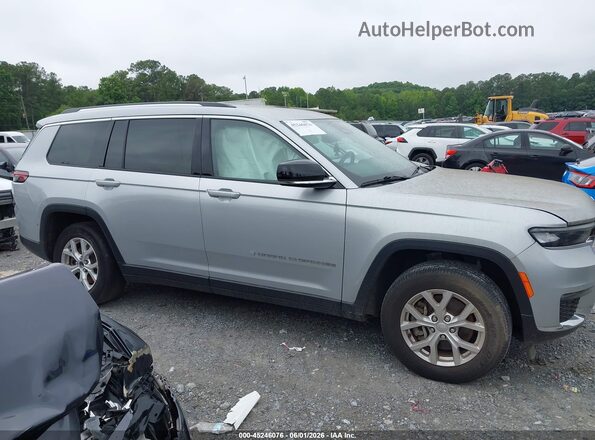 1C4RJKBG9P8821085 2023 JEEP GRAND CHEROKEE L Silver Vista interior trasera