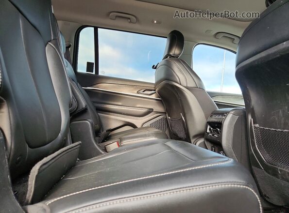 1C4RJKBG9P8853213 2023 JEEP GRAND White Rear interior view