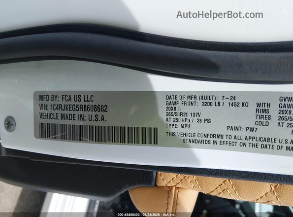 1C4RJKEG5R8608682 2024 JEEP GRAND CHEROKEE L White Շարժիչի բաժամունքի տեսք