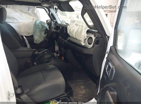 1C4RJXN63SW606418 2025 JEEP WRANGLER White Front interior view