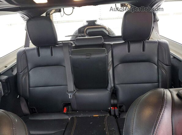 1C4RJXP60RW210714 2024 JEEP WRANGLER Silver Вид задніх сидінь