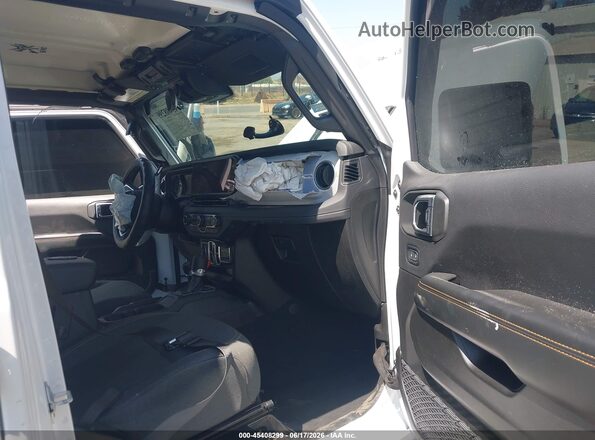 1C4RJXP67SW584338 2025 JEEP WRANGLER White Front interior view