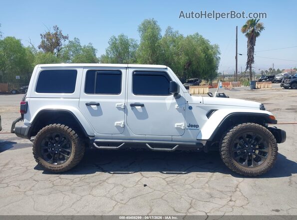 1C4RJXP67SW584338 2025 JEEP WRANGLER White Rear interior view